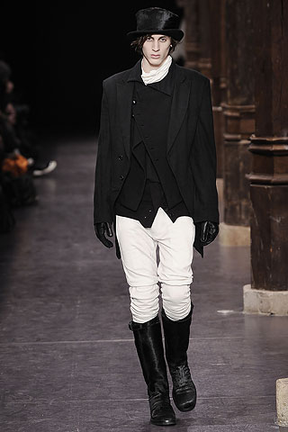 Ann Demeulemeester / - 2009-2010